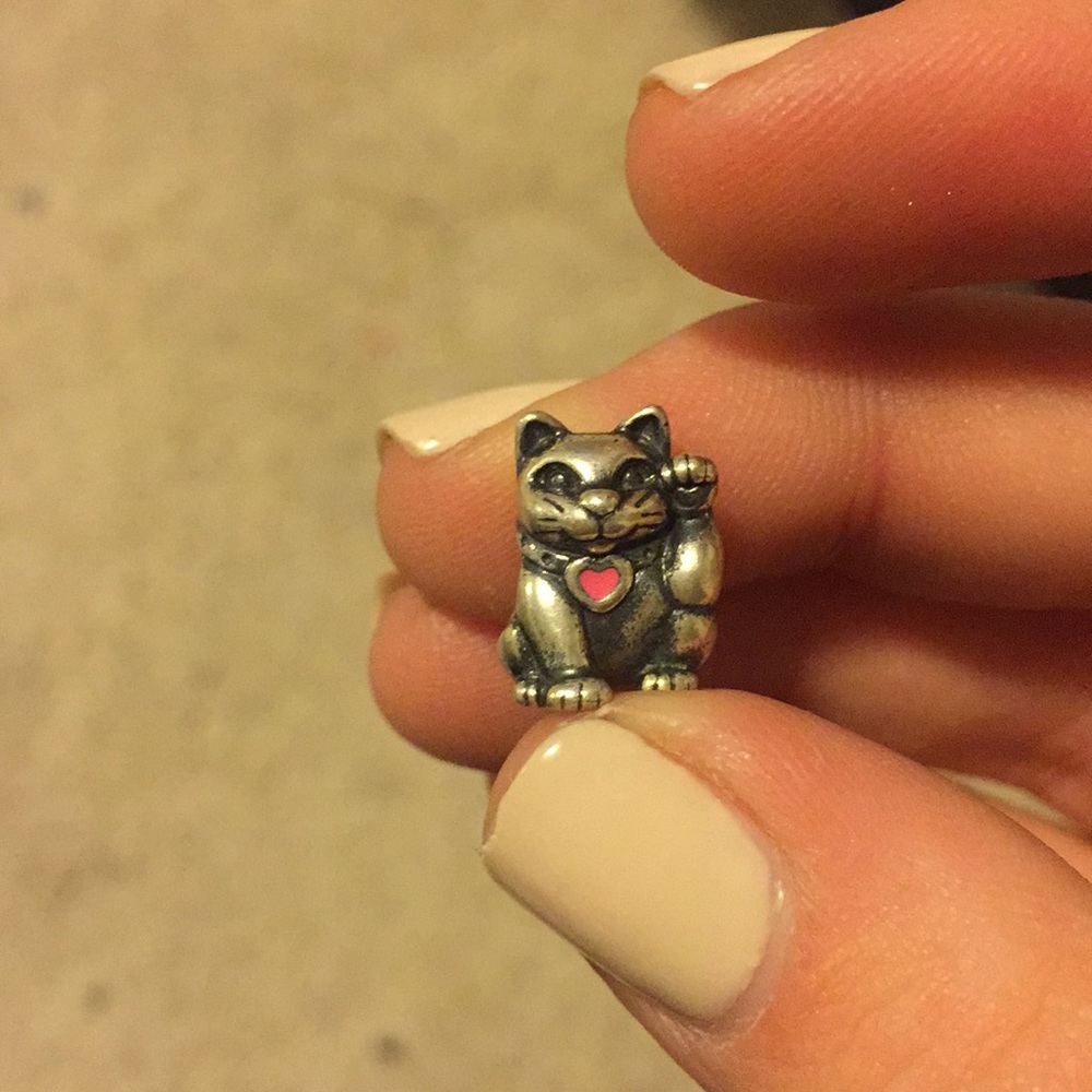 Lucky cat pandora charm